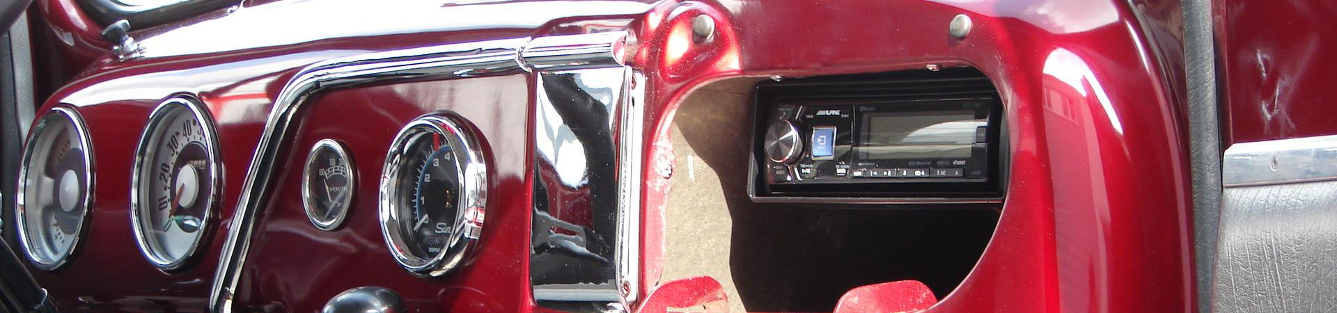 Modernste Hifi-Technik dezent in die Optik Ihres Oldtimers integriert